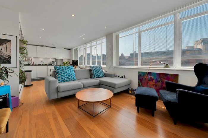 2 Bedroom Flat To Rent In Highbury Crescent, London, N5