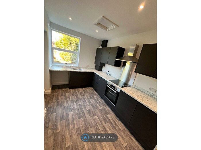 3 Bedroom Semi-Detached House To Rent In Chestnut Avenue, Doncaster, DN2