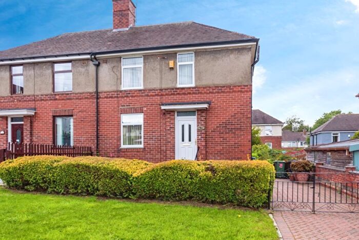 3 Bedroom Semi-Detached House For Sale In Champion Close, Sheffield, South Yorkshire, S5
