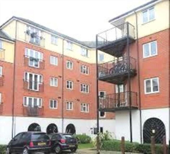 2 Bedroom Apartment To Rent In Long Acre, Thamesmead West, SE28