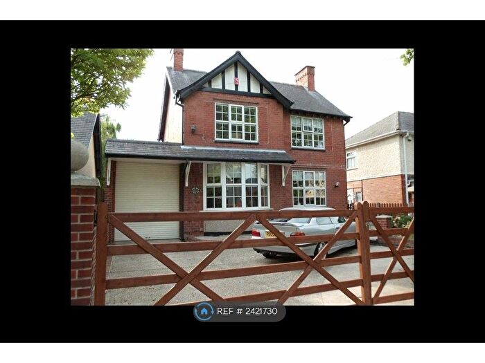 3 Bedroom Detached House To Rent In Central Avenue, Hucknall, Nottingham, NG15