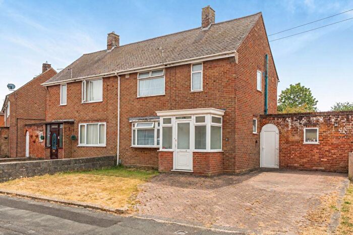 2 Bedroom Semi-Detached House For Sale In Western Avenue, Bournemouth, BH10