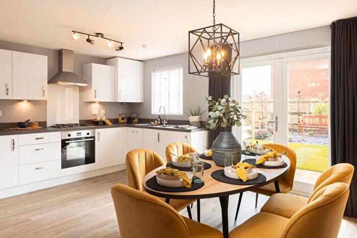 3 Bedroom Terraced House For Sale In Winnycroft Lane, Matson, Gloucester, GL4