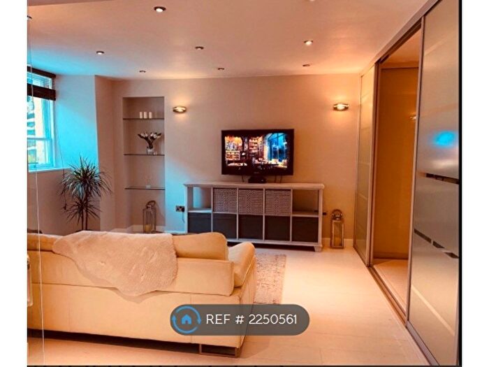 1 Bedroom Flat To Rent In Inverleith Row, Edinburgh, EH3