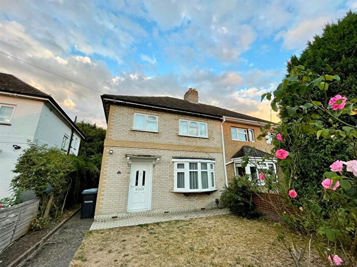 5 Bedroom Semi Detached House For Sale In Kingsley Avenue, Englefield Green, TW20