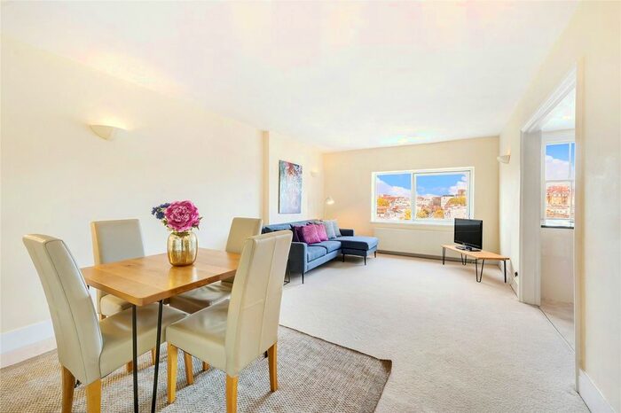 2 Bedroom Flat To Rent In Cornwall Gardens, South Kensington, London, SW7