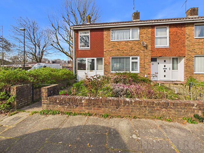 3 Bedroom End Terrace House For Sale In Doncaster Walk, Crawley, RH10