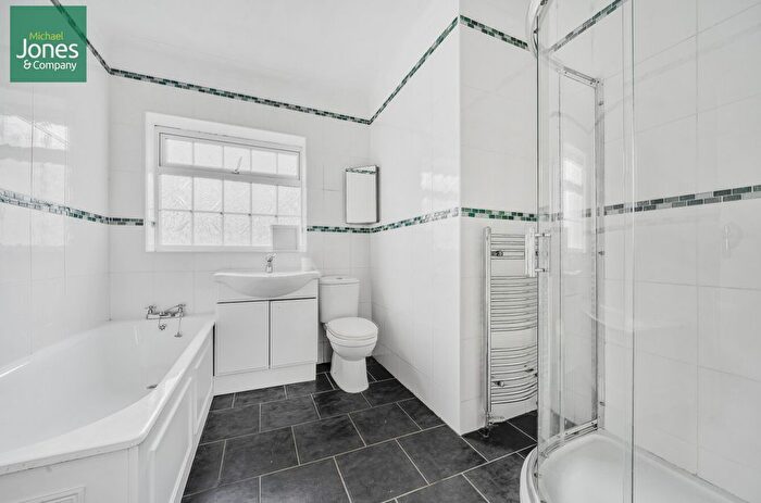 3 Bedroom Bungalow To Rent In Boundstone Lane, Lancing, West Sussex, BN15