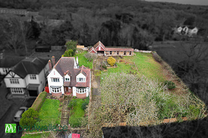 3 Bedroom Detached House For Sale In Clay Hill, Enfield, EN2