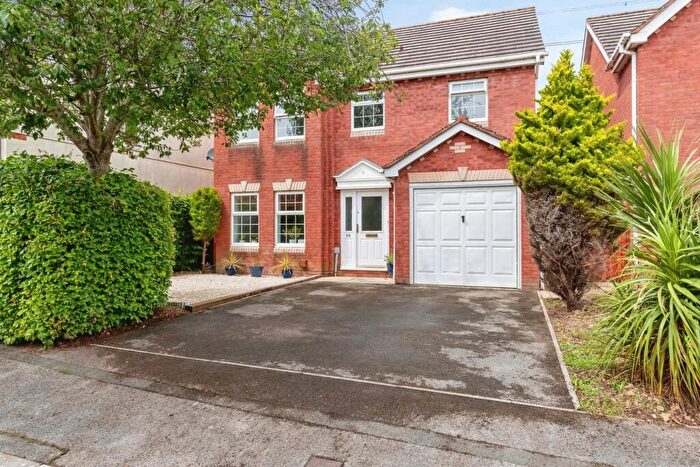 4 Bedroom Detached House For Sale In Curlew Drive, Chippenham, SN14