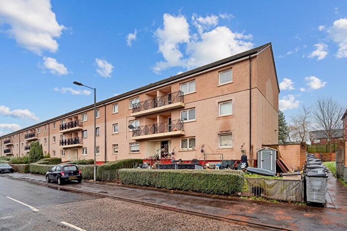 2 Bedroom Flat To Rent In Drumry Road East, Flat -, Drumchapel, Glasgow, G15