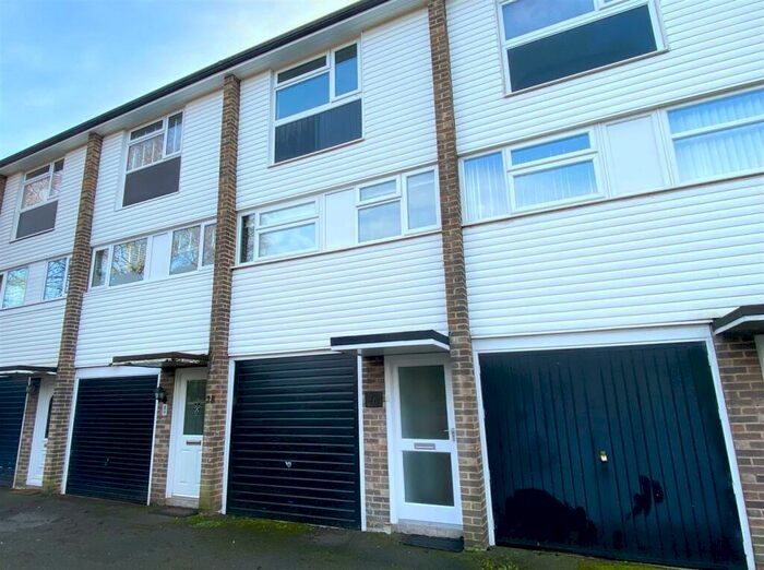2 Bedroom Town House For Sale In Duffield Court, Duffield, Belper, DE56