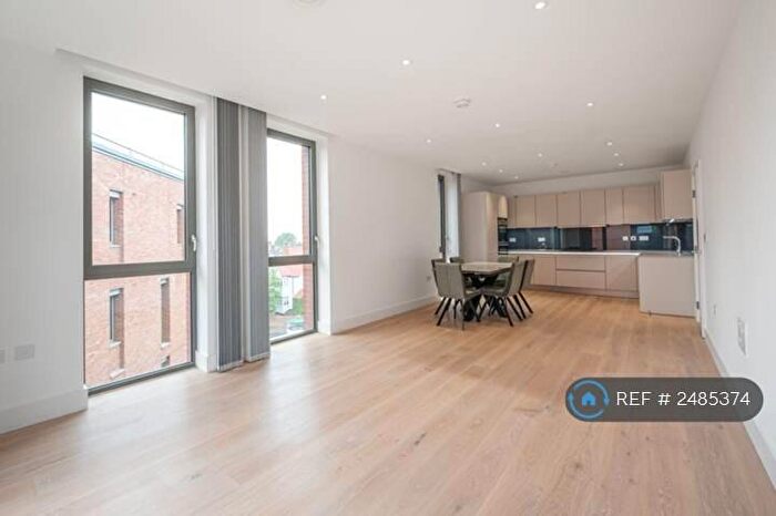 2 Bedroom Flat To Rent In Mondrian House, London, NW3