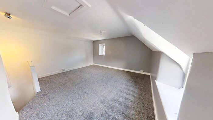 3 Bedroom End Of Terrace House For Sale In Easton Square, Portland, Dorset, DT5