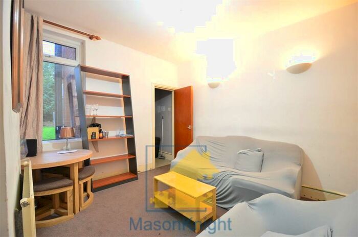 3 Bedroom Terraced House To Rent In / Academic Year Delightful Bedroom Student House On Hubert Road, Selly Oak, Free Ultrafast M Broadband, B29