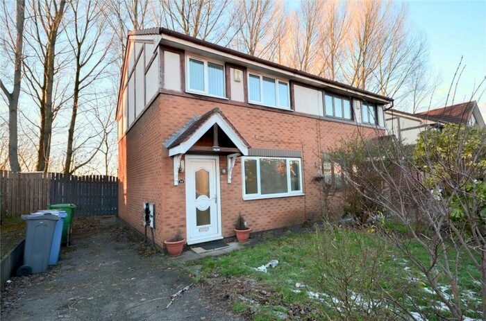 3 Bedroom Semi-Detached House To Rent In Allan Roberts Close, Blackley, Manchester, M9