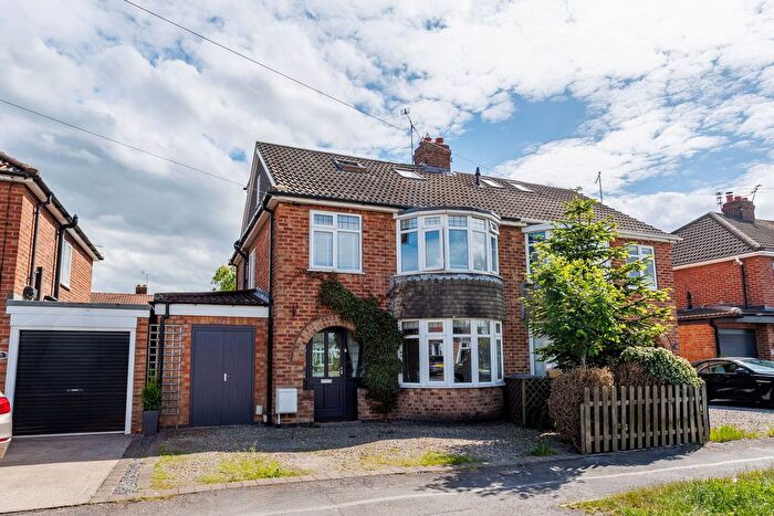 4 Bedroom Semi Detached House For Sale In Brockfield Park Drive, York, YO31