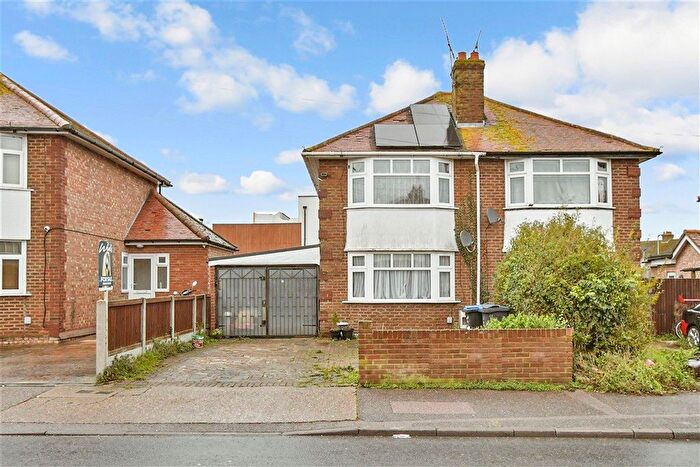 2 Bedroom Semi Detached House For Sale In Bush Avenue, Ramsgate, Kent, CT12