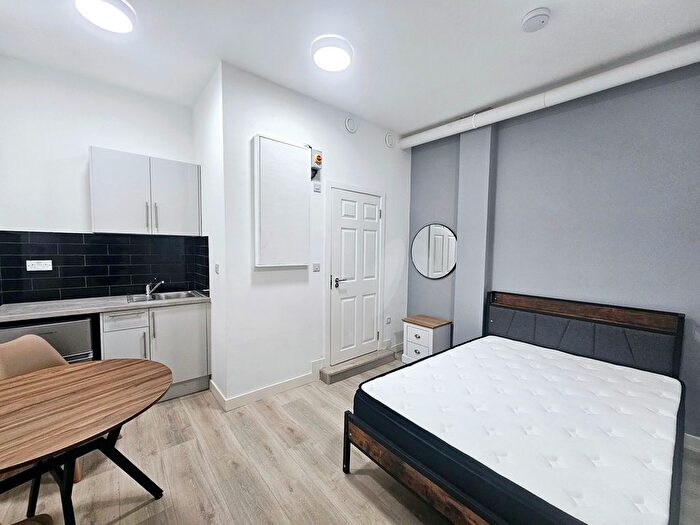 Studio To Rent In South Street, Enfield, EN3