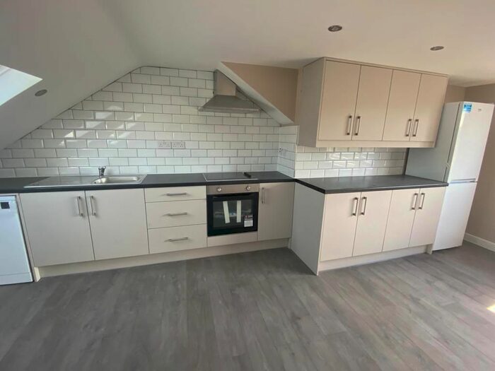 1 Bedroom Flat To Rent In High Road, London, N22