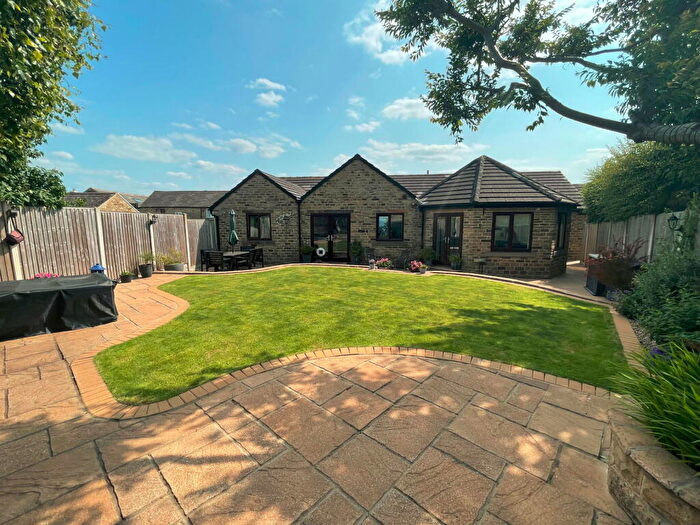 4 Bedroom Link Detached House For Sale In The Lees, Ardsley, Barnsley, S71