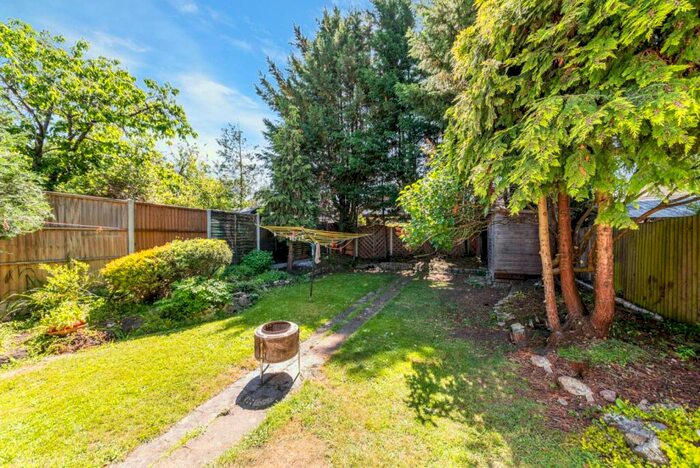 4 Bedroom Semi-Detached House To Rent In Aldridge Rise, New Malden, KT3