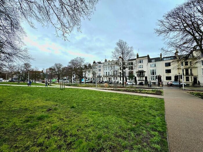 Flat To Rent In Grand Parade, Brighton, BN2