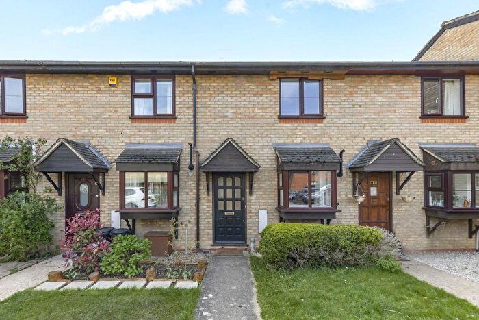 2 Bedroom Property To Rent In Bowman Mews, Southfields, SW18