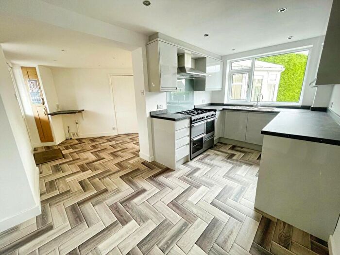 4 Bedroom Detached House To Rent In Stafford Crescent, Rotherham, South Yorkshire, S60
