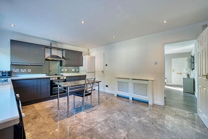 3 Bedroom Terraced House For Sale In Shiskine Drive, Maryhill, Glasgow, G20