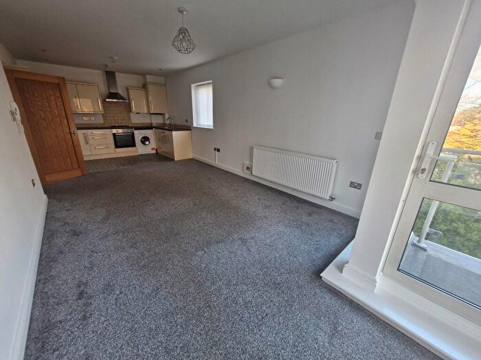 2 Bedroom Flat To Rent In Park Road West, Prenton, Wirral, Merseyside, CH43