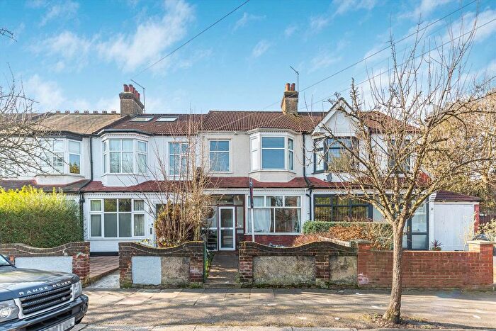 4 Bedroom Property To Rent In Lower Downs Road, Raynes Park, SW20