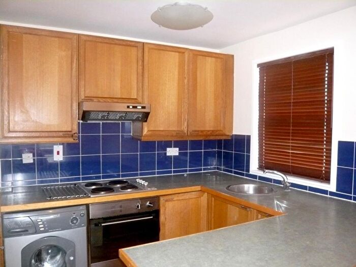 Studio To Rent In Mayfield Road, London, W12