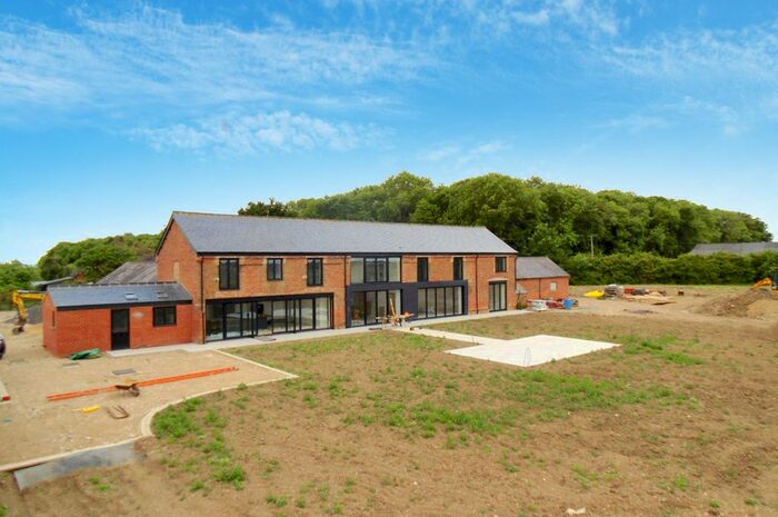 5 Bedroom Barn Conversion For Sale In The Baulk, Clapham, MK41