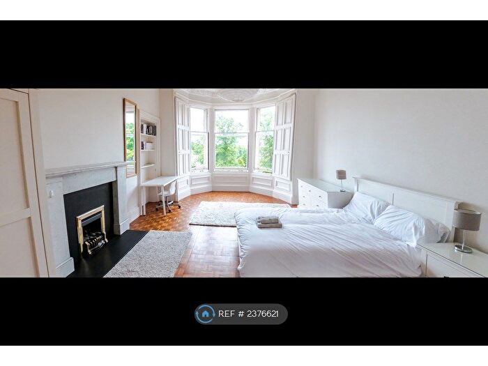 5 Bedroom Flat To Rent In Thirlestane Road, Edinburgh, EH9