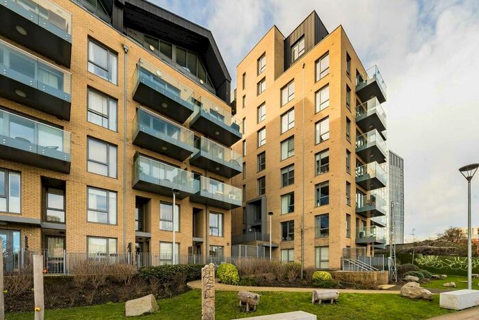 1 Bedroom Flat To Rent In Bramble Path, London, E3