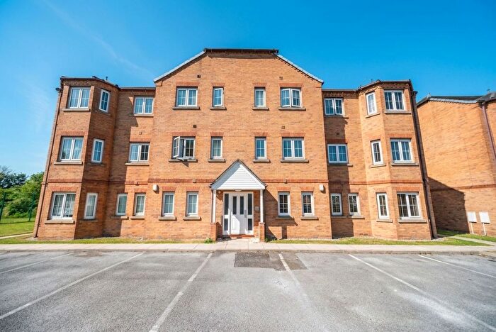 2 Bedroom Flat For Sale In Chandlers Court, Hull, HU9
