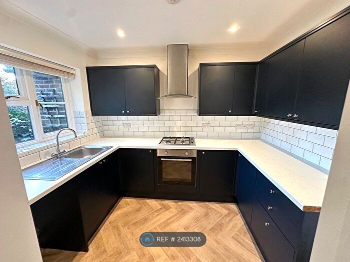 3 Bedroom Semi-Detached House To Rent In South Terrace, Bognor Regis, PO22