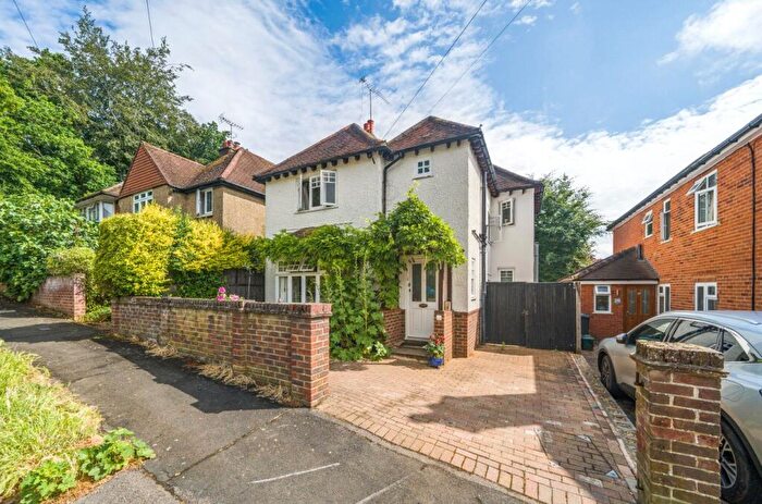 3 Bedroom Detached House For Sale In Stephendale Road, Farnham, Surrey, GU9