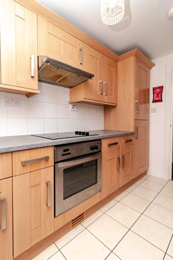 1 Bedroom Flat To Rent In Main Street, Renton, G82