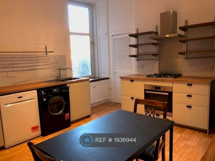 2 Bedroom Flat To Rent In West Princes Street, Glasgow, G4