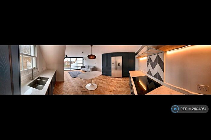 2 Bedroom Flat To Rent In Lordship Lane, London, SE22