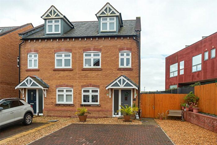 3 Bedroom Semi-Detached House For Sale In Gwel Y Llan, Caernarfon, Gwynedd, LL55