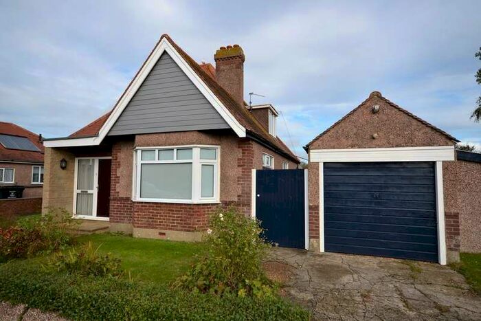 4 Bedroom Detached House To Rent In Chapel Road, Dymchurch, TN29