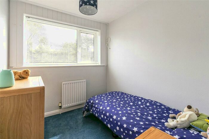 3 Bedroom End Of Terrace House For Sale In Carisbrooke Crescent, Poole, BH15