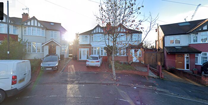 2 Bedroom Flat To Rent In Rossall Crescent, London, NW10