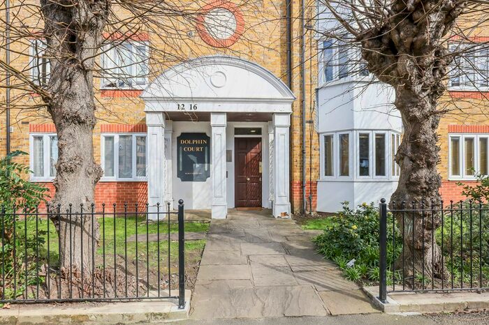 1 Bedroom Flat To Rent In Dolphin Court, - Southey Road, London, SW19