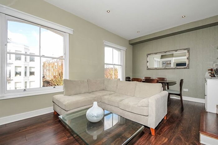 2 Bedroom Flat To Rent In Belgrave Gardens, London, NW8