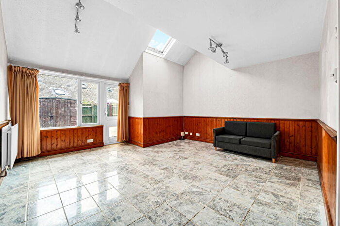3 Bedroom Terraced House For Sale In Heriot Road, Chertsey, KT16