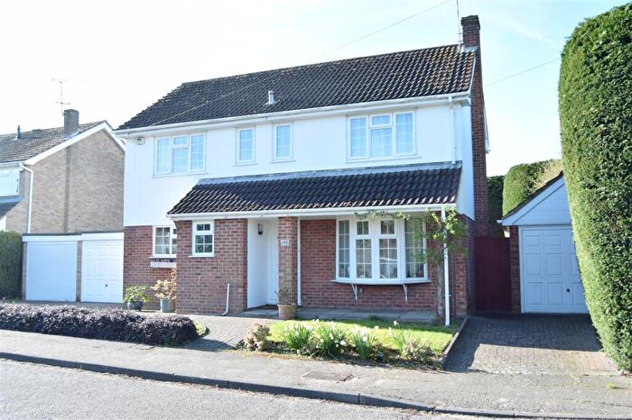 4 Bedroom Detached House For Sale In Galleywood Road, Chelmsford, CM2